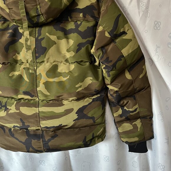 Canada Goose Expedition Series Camouflage Down Jacket - Picture 14 of 14